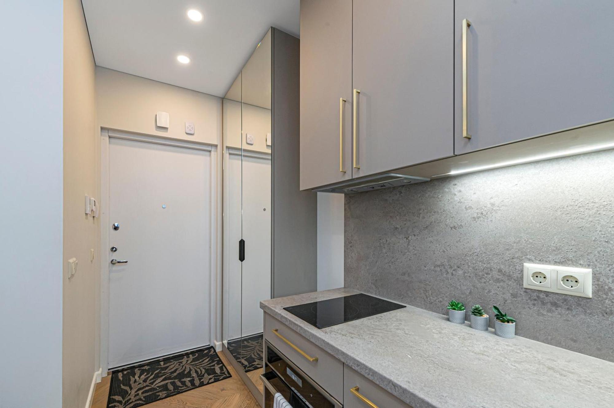 Brand New Studio In Old Town By Hostlovers Kaunas Esterno foto